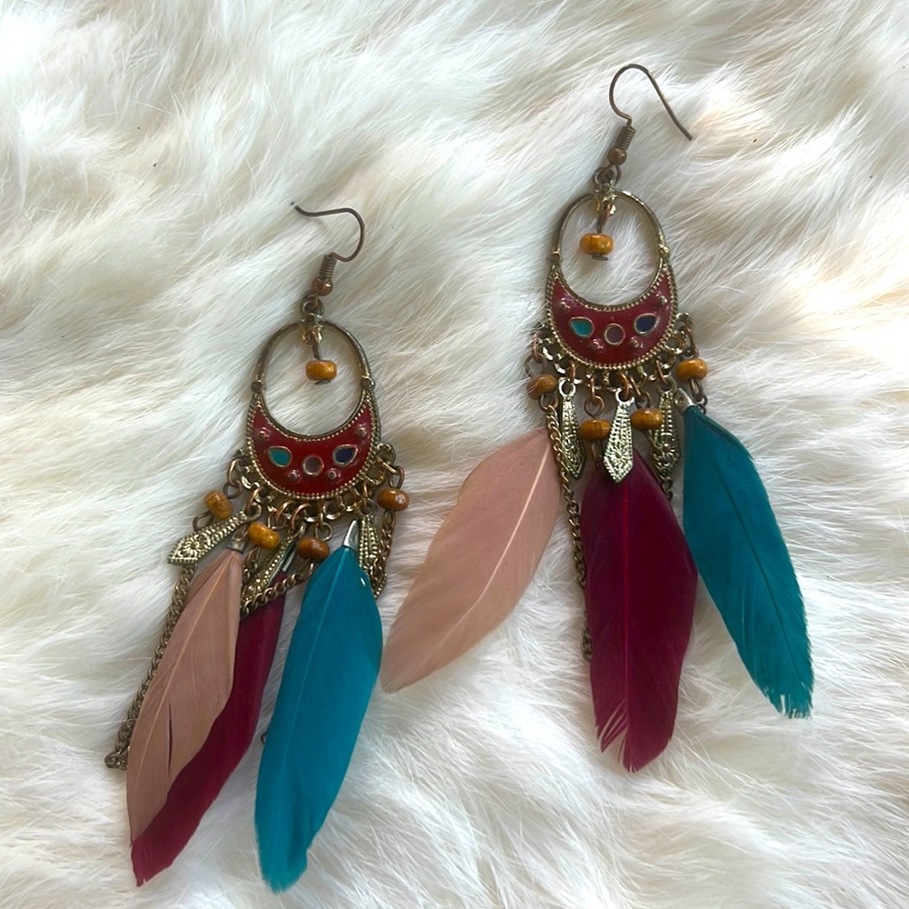 Pretty feather earrings